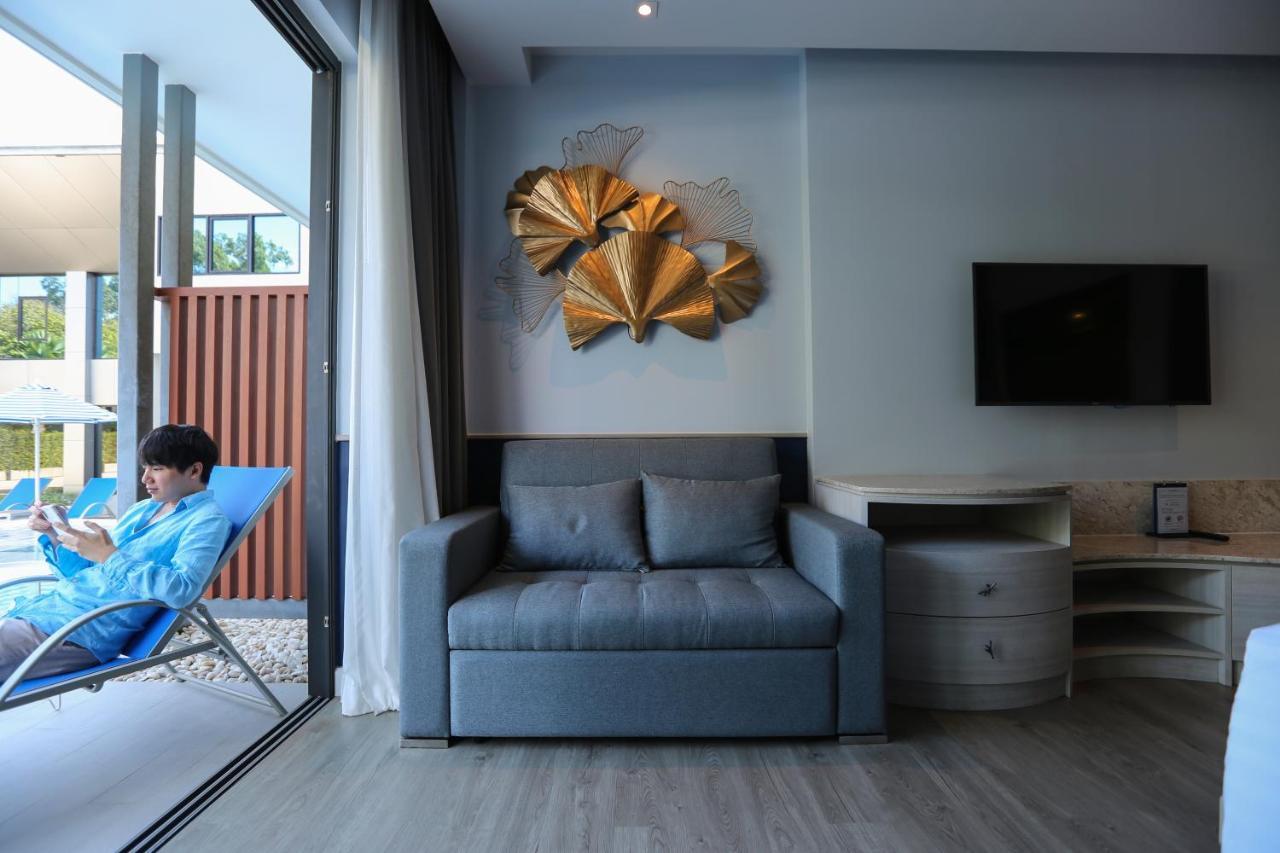 Seabed Grand Hotel Phuket - Sha Extra Plus Extérieur photo A room at the hotel