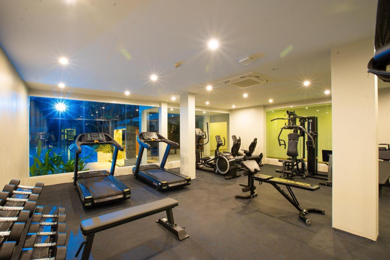 Seabed Grand Hotel Phuket - Sha Extra Plus Extérieur photo A gym in a condominium